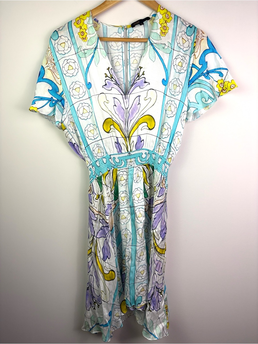 MAJE Floral Print V-Neck Short Sleeve Dress in White and Pastel size  38 /US M - Picture 3 of 13